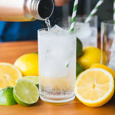 Sıkma limon soda